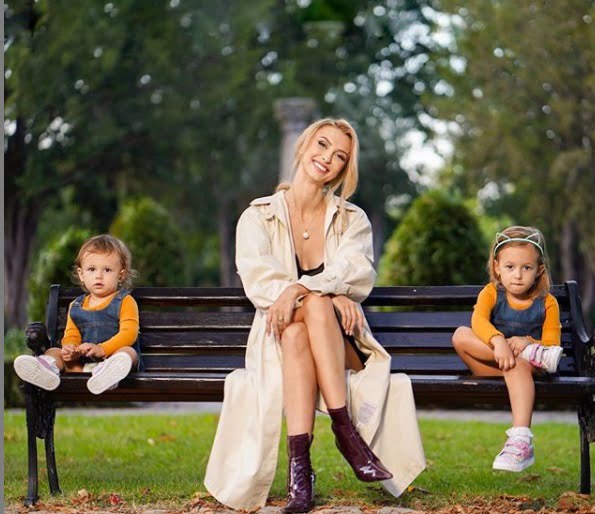 Andreea Bălan își serbează astăzi fetița cea mare. Ella Maya a împlinit 4 anișori: "Parcă ieri o țineam în brațe pentru prima oară"